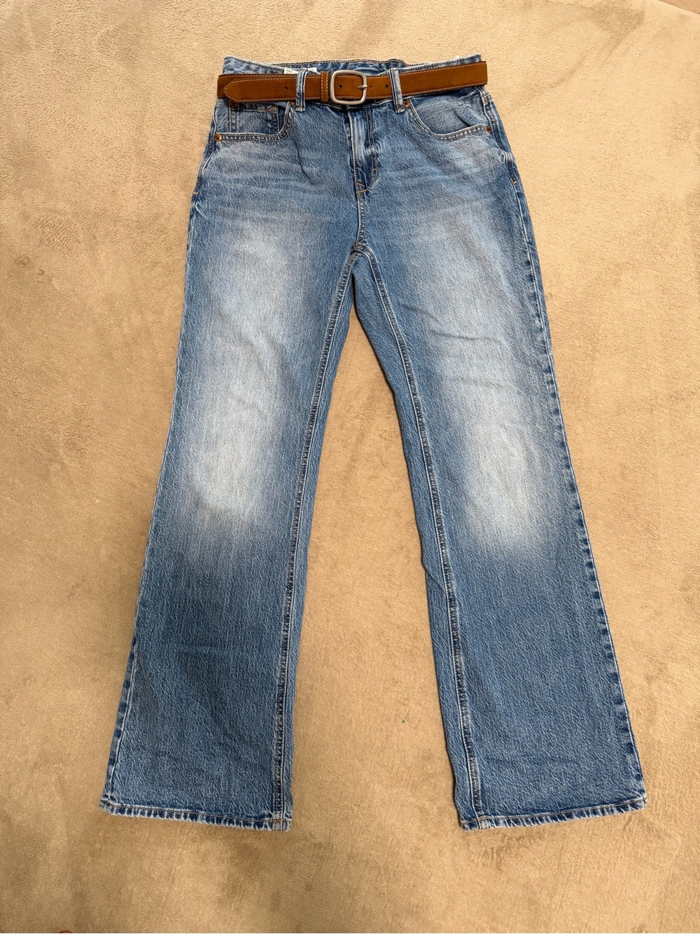 D68 Bootcut Jeans with Belt